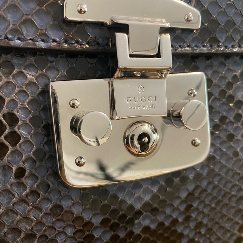 ❤️FLASH SALE ♥️ AUTHENTIC GUCCI SNAKESKIN LADY LOCK CLUTCH